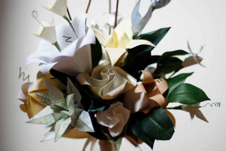 Etsy Eye Candy: Origami Flowers And Favors