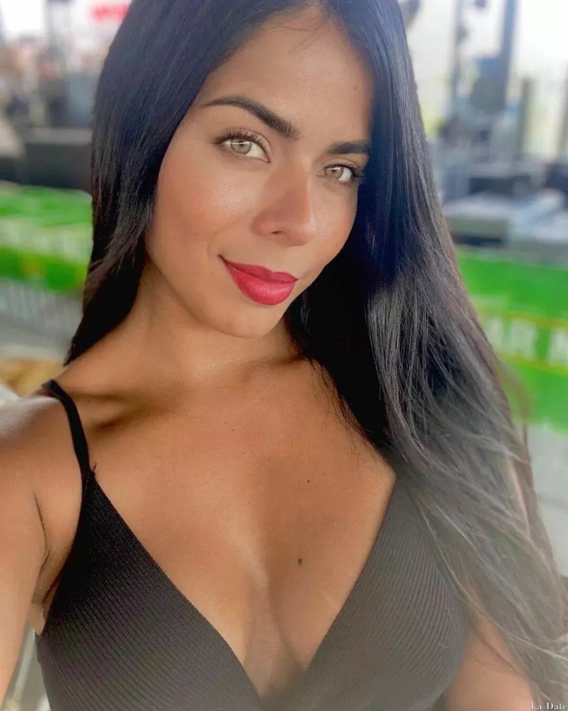 Lisa Profile image 6