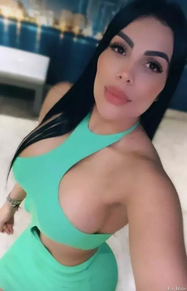 Karla Profile image 4