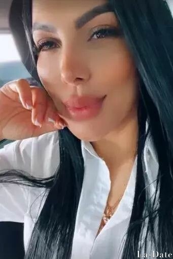 Karla Profile image 5