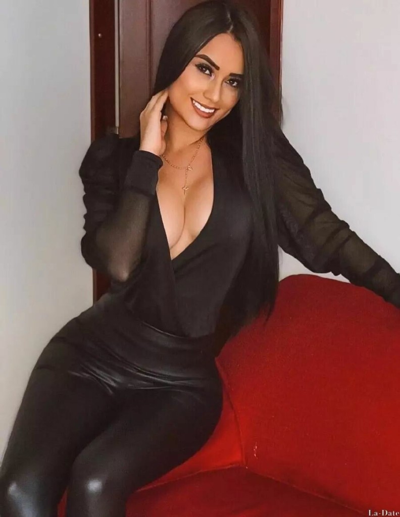 Yesica Profile image 4