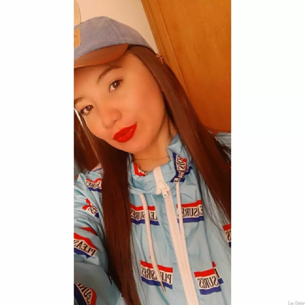 Veronica Profile image 3