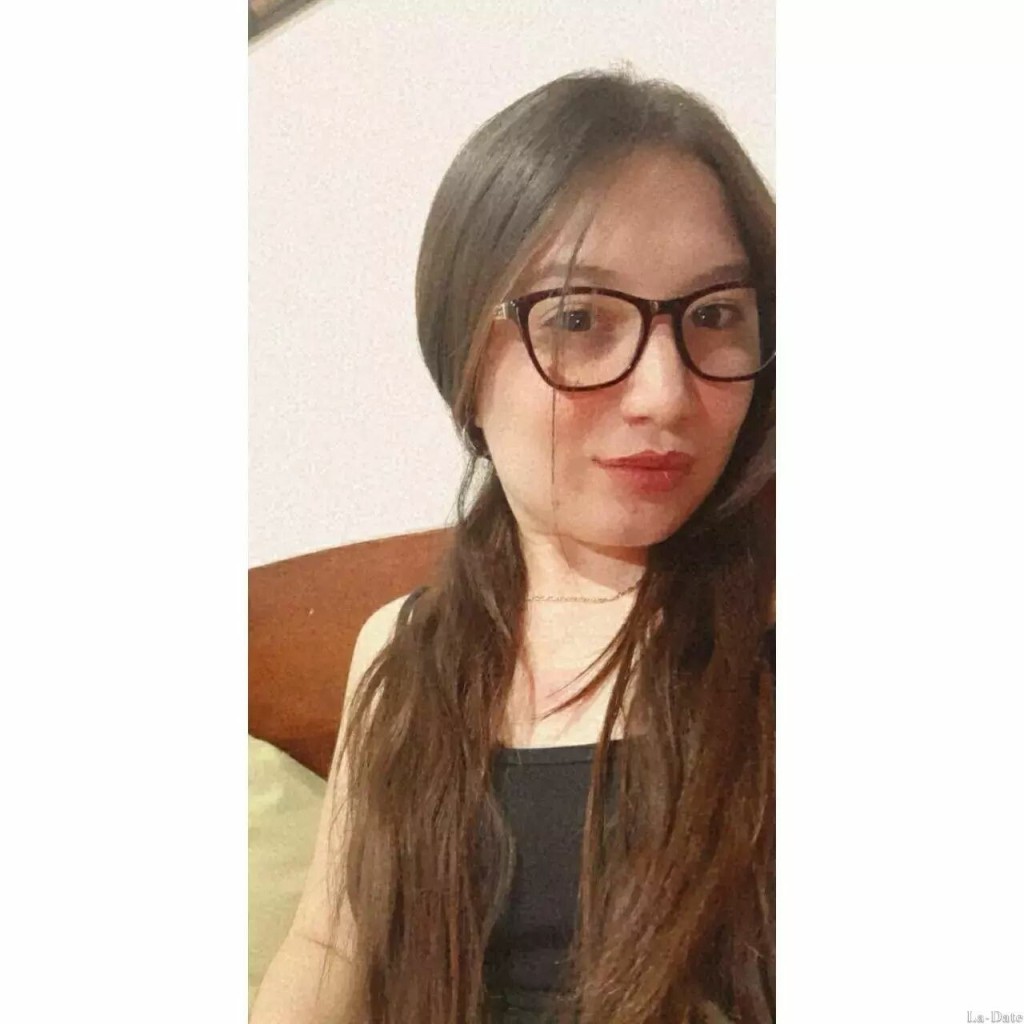 Veronica Profile image 5