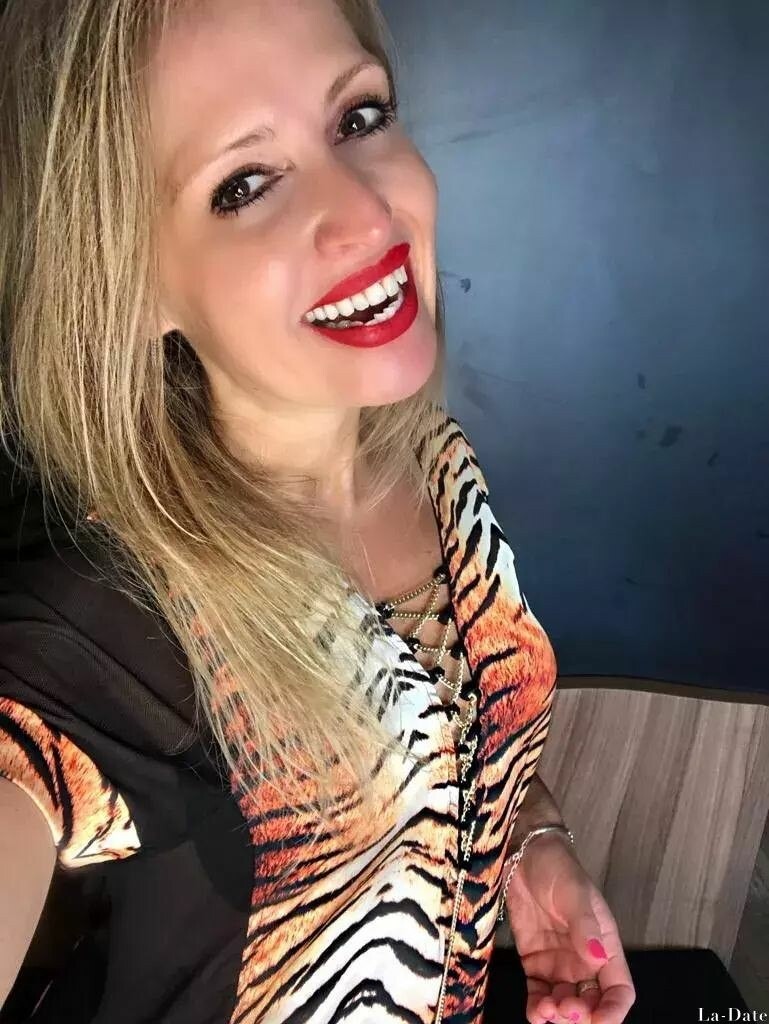 Fabiola Profile image 6