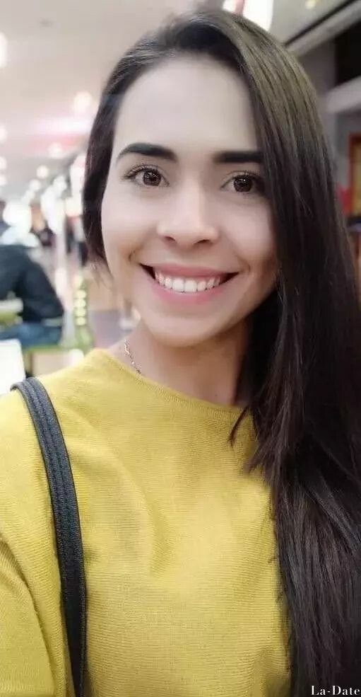 Deivilyn Profile image 3