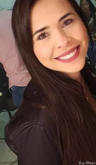 Deivilyn Profile image 6