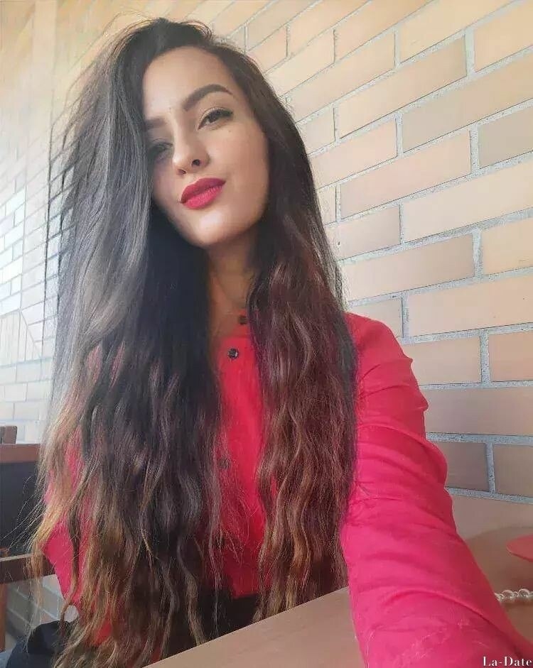 Yadira Profile image 5