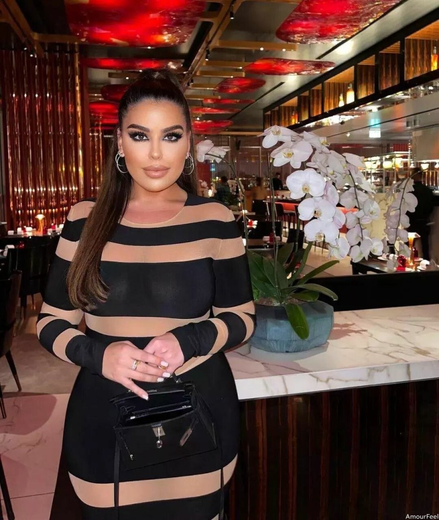 Silvia Iulia Profile image 6