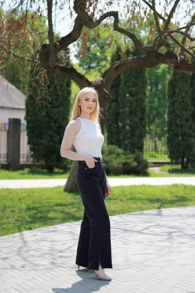 Jana Profile image 1