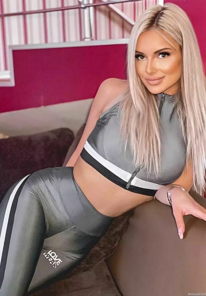 Daniela Profile image 2