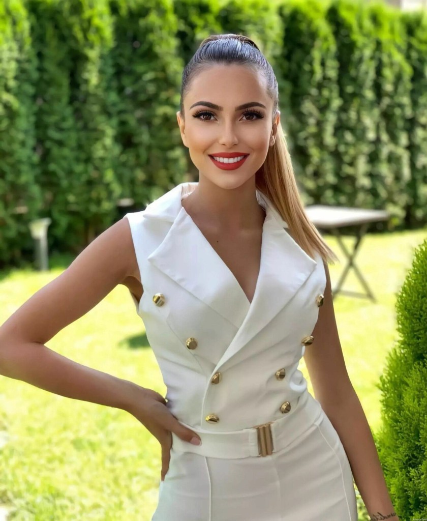 Kristina Profile image 1