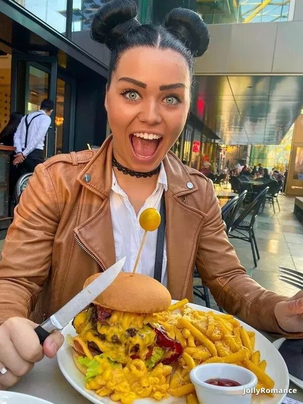 Valeryia Profile image 1